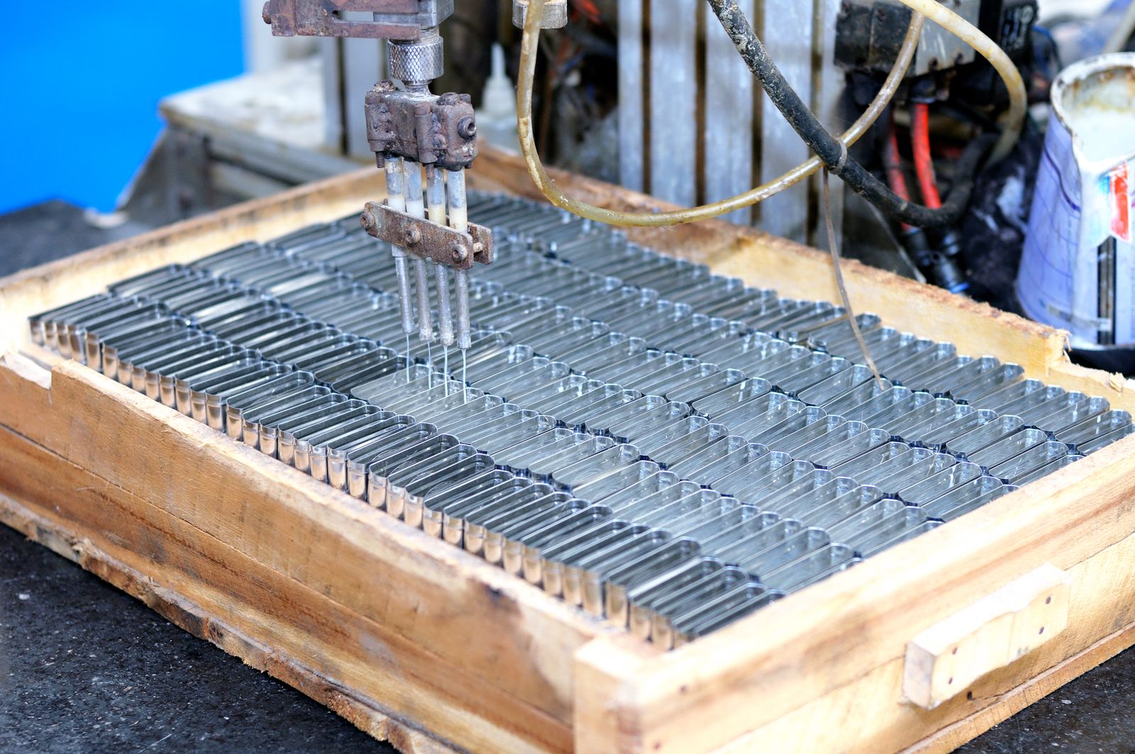 金属部品の製造工程